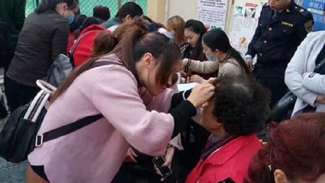 温州金莎学校举办大型义剪化妆美甲献爱心活动