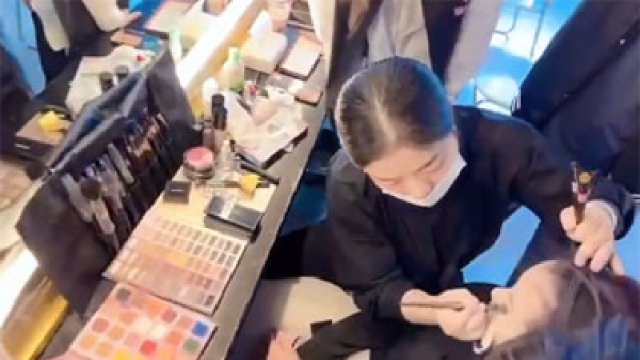 学化妆报名前一定要看，千万别花冤枉钱