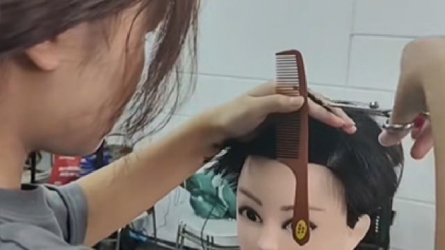 女孩子适合学美发吗?3点建议参考