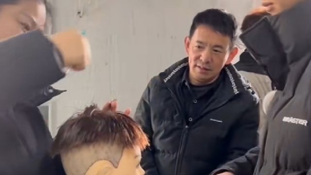 40岁开始学美发，人生是否还会“沸腾”？  